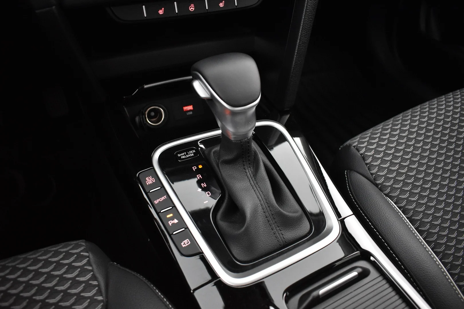 Car Image - 5eH8yv9Fc7bZ6po3nywrpv
