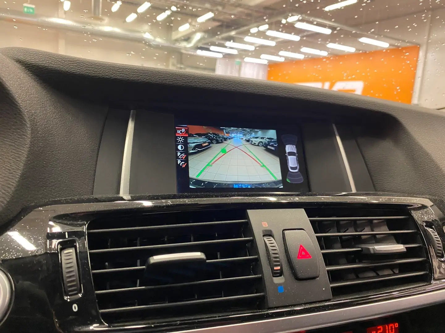 Car Image - 7uTZouEvghKiF8bPwUNA6L