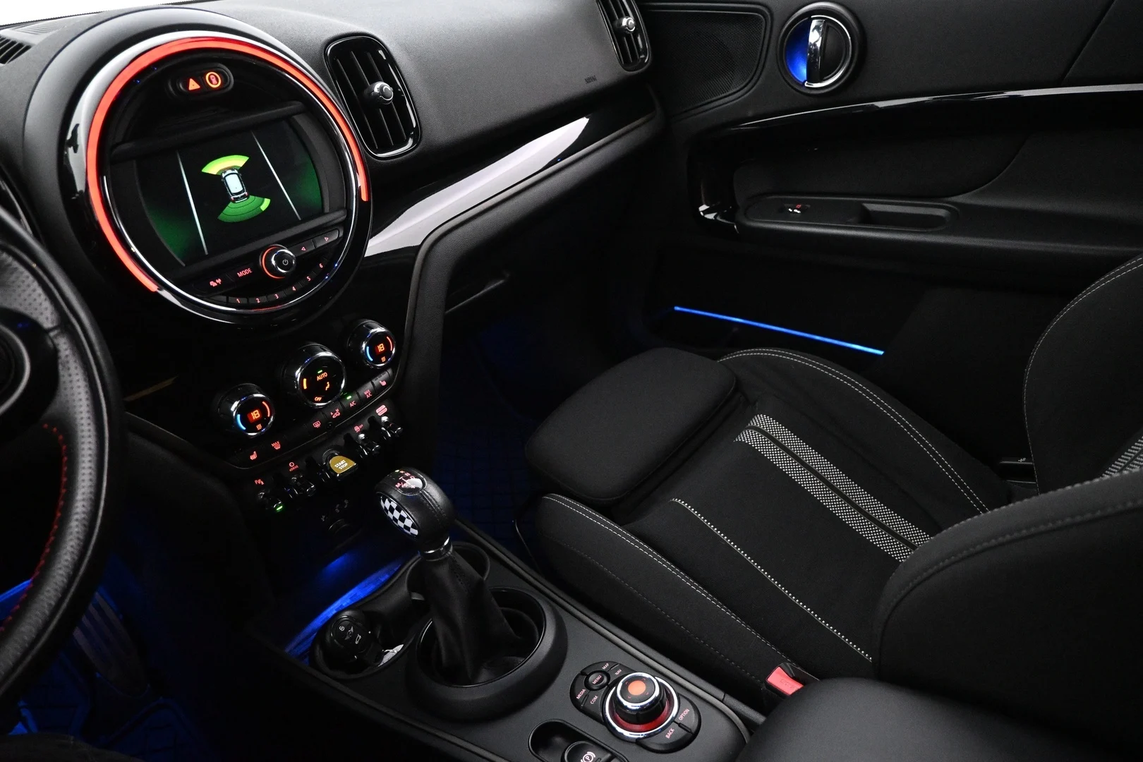 Car Image - 4HUTz1H6Clo1RrxEE4EAVk