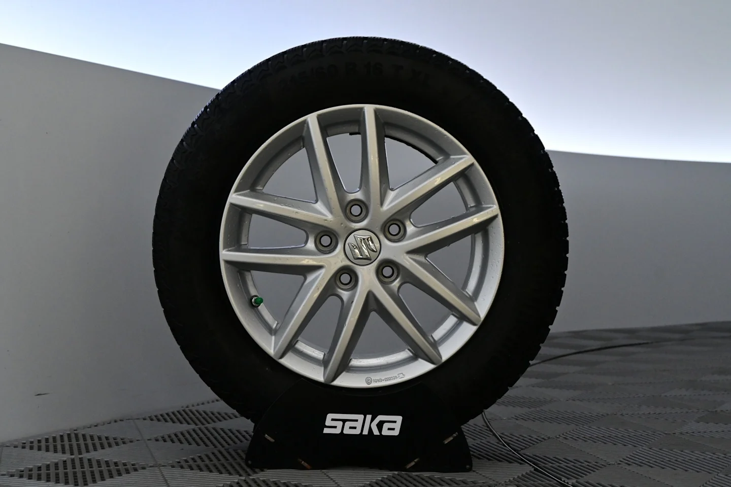 Car Image - 4TB0QXMC8DNV7EF4xBS1gi