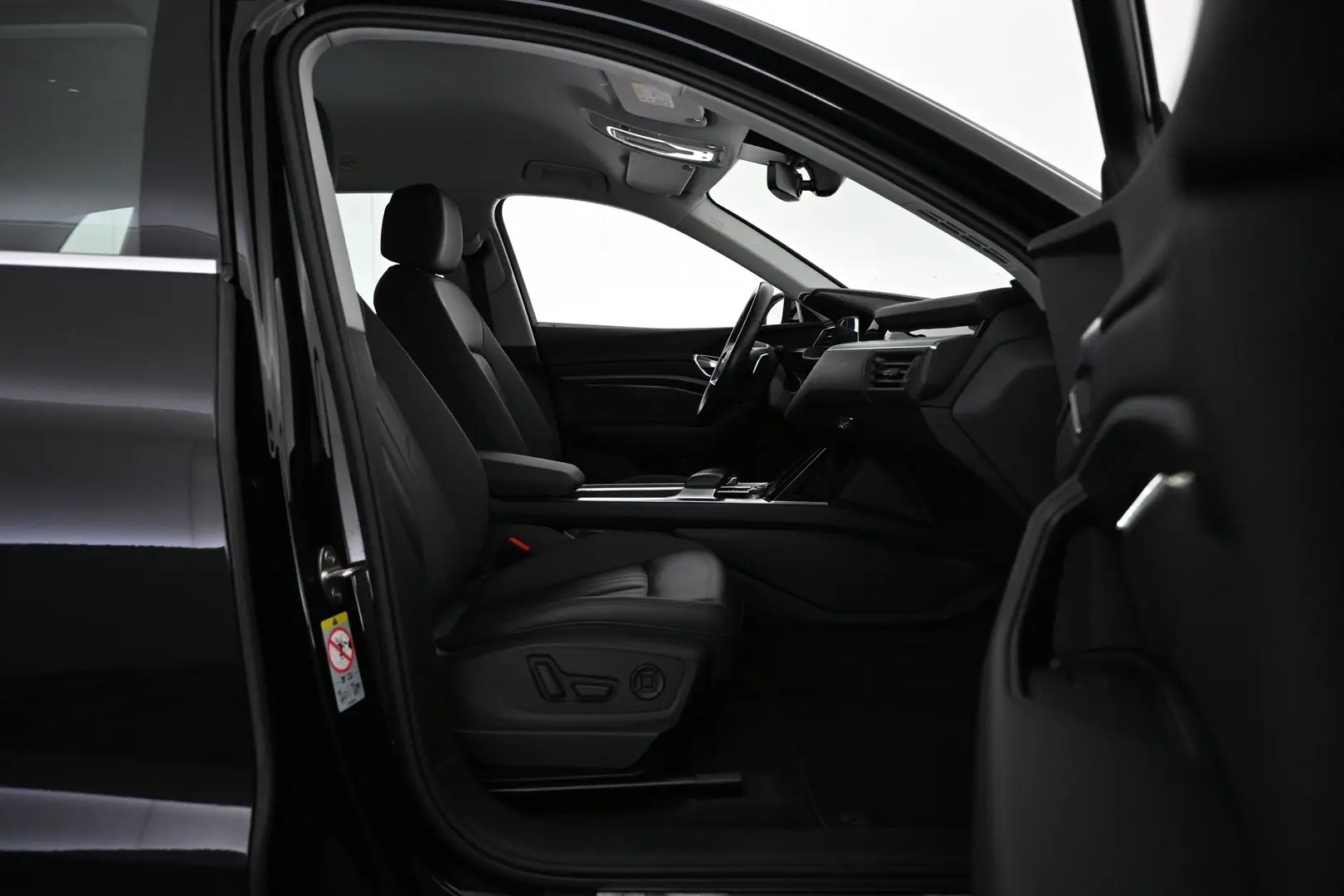 Car Image - 2jWGV5CrCGt59lnl5uqkQm