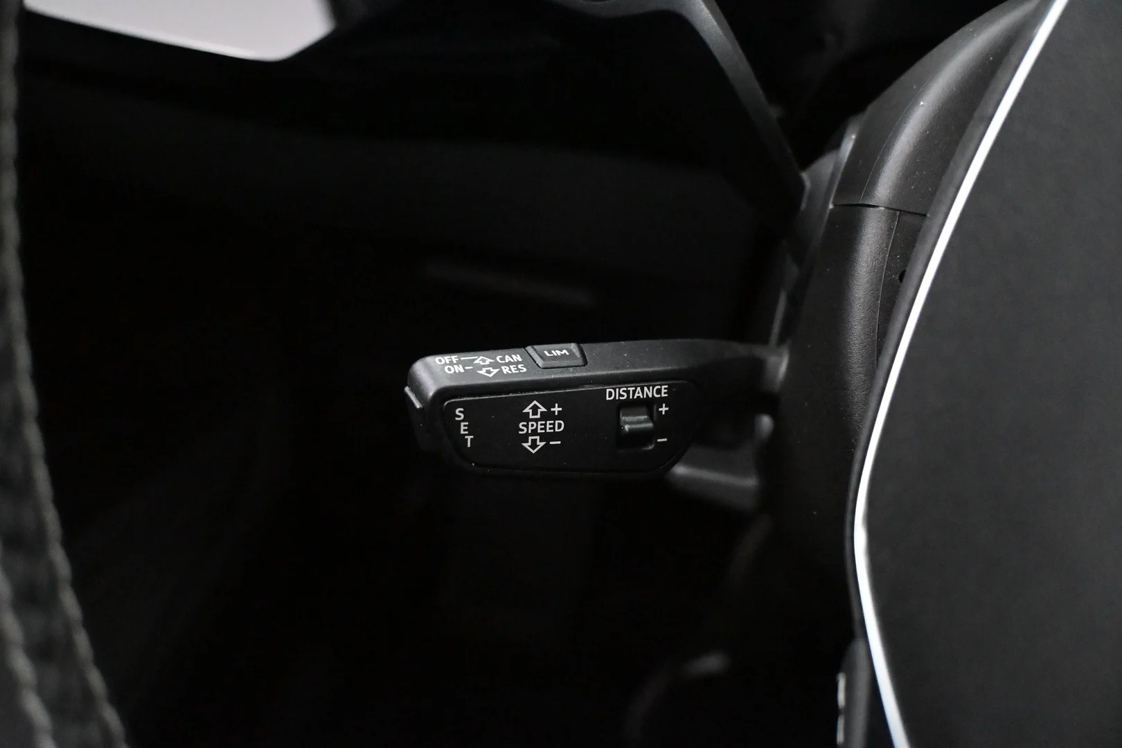 Car Image - 2YCRTGmSpT41jf5K9vQIAt