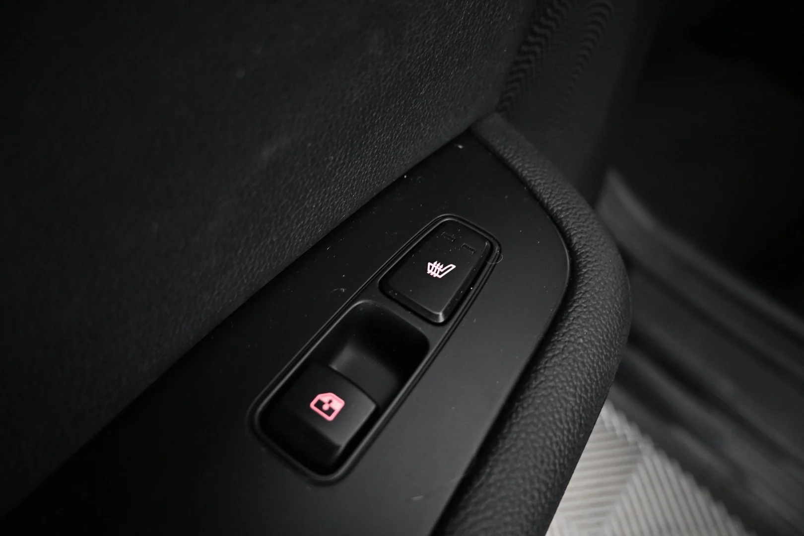 Car Image - 3vIX7nadtls1eiMsJT4uR