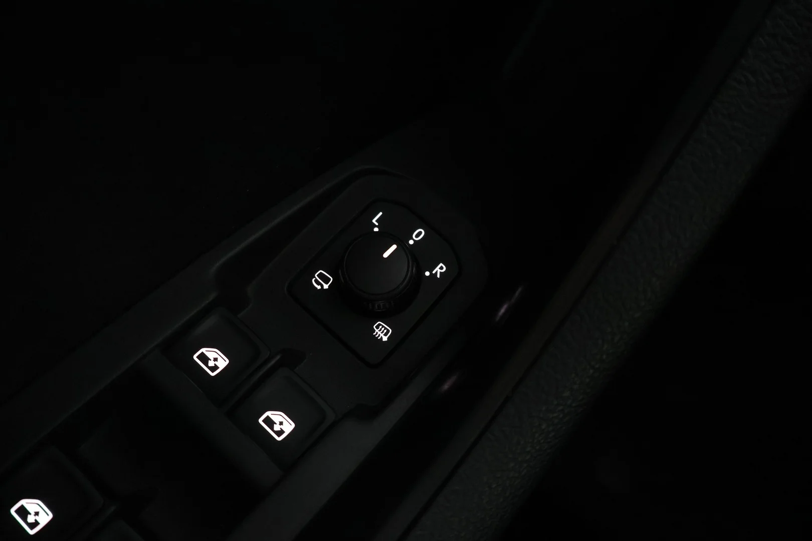 Car Image - 2mGP7lU5T7f0eW9AEhZFHn