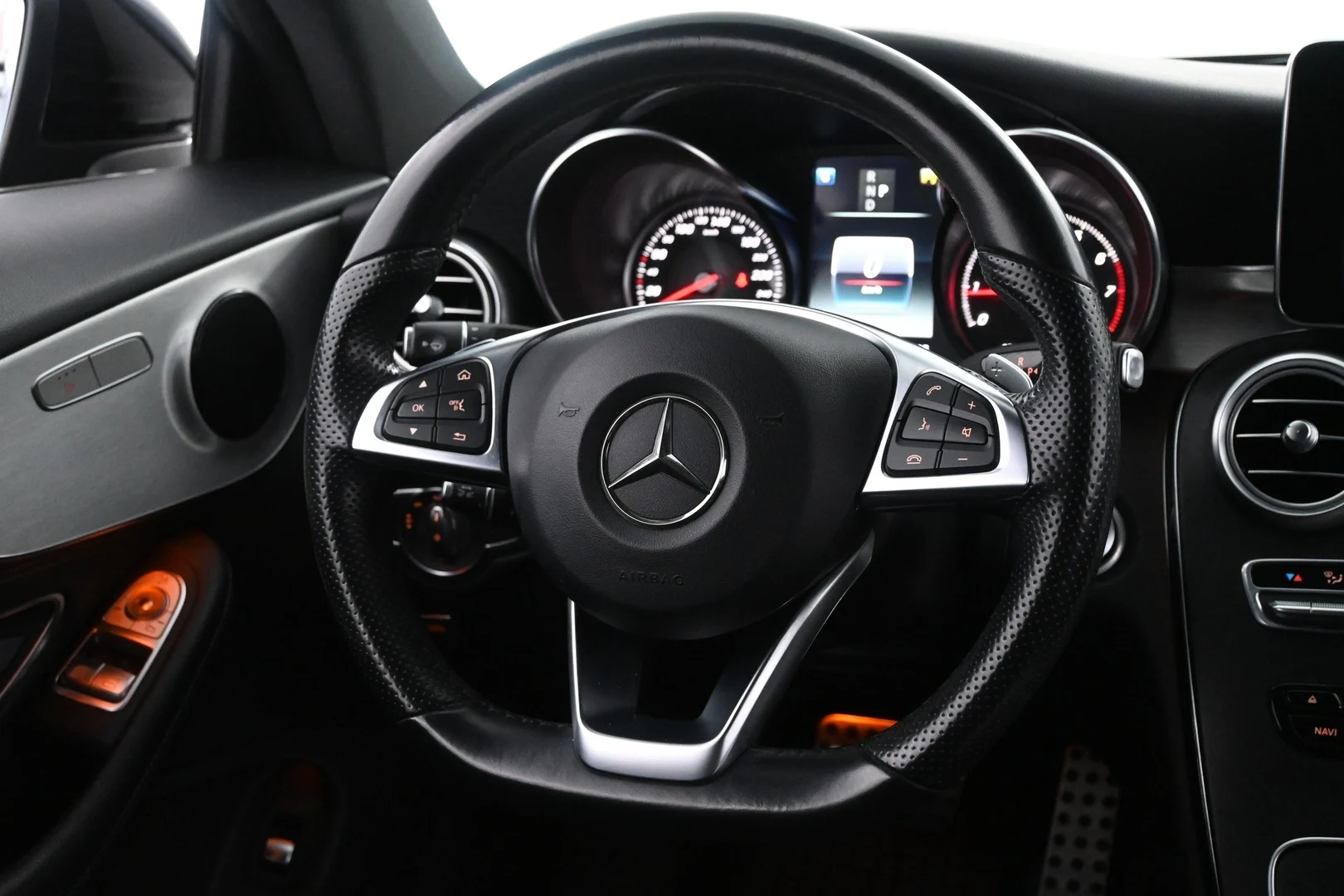 Car Image - 39WdJArrsdIxtU5tm0YrBi
