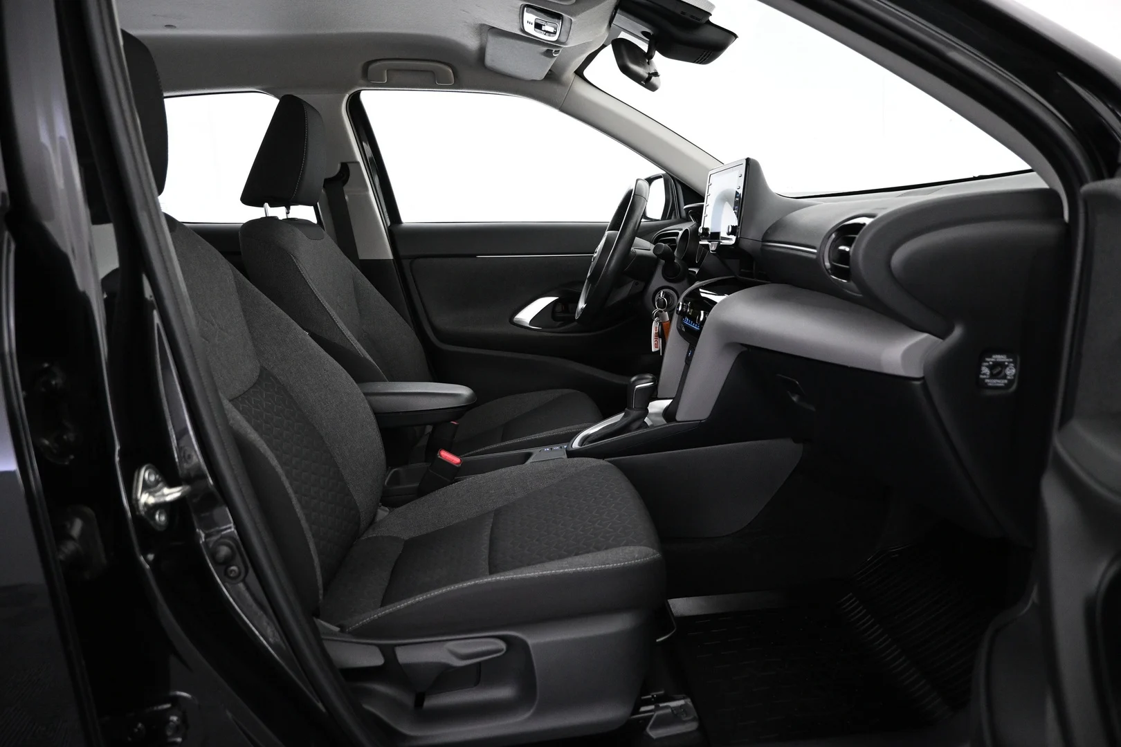 Car Image - 235K66luev6yEHsB1lfFwJ