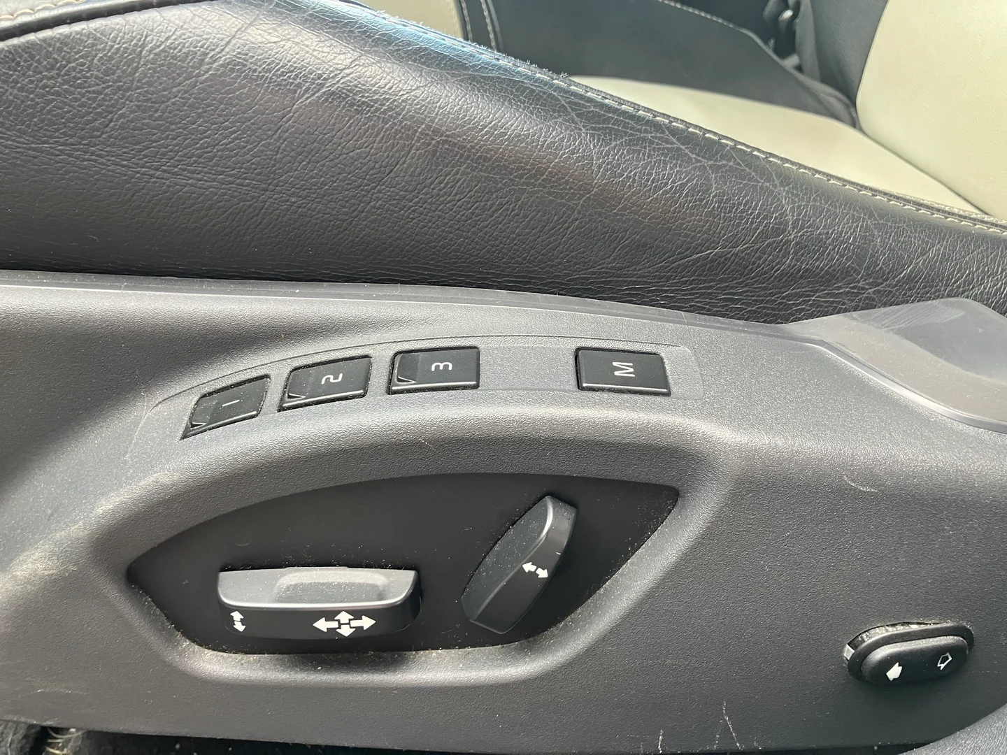 Car Image - 5OvPMfRemyHPcLHEpkUt1W