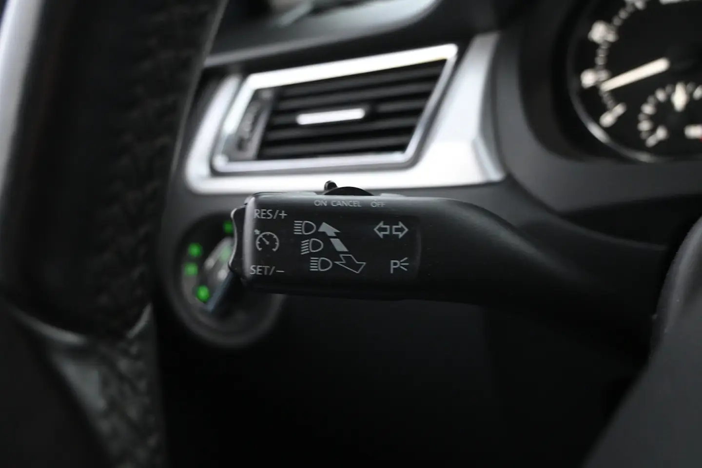 Car Image - 4QGkvufVbDlqKPSHhYqIcG