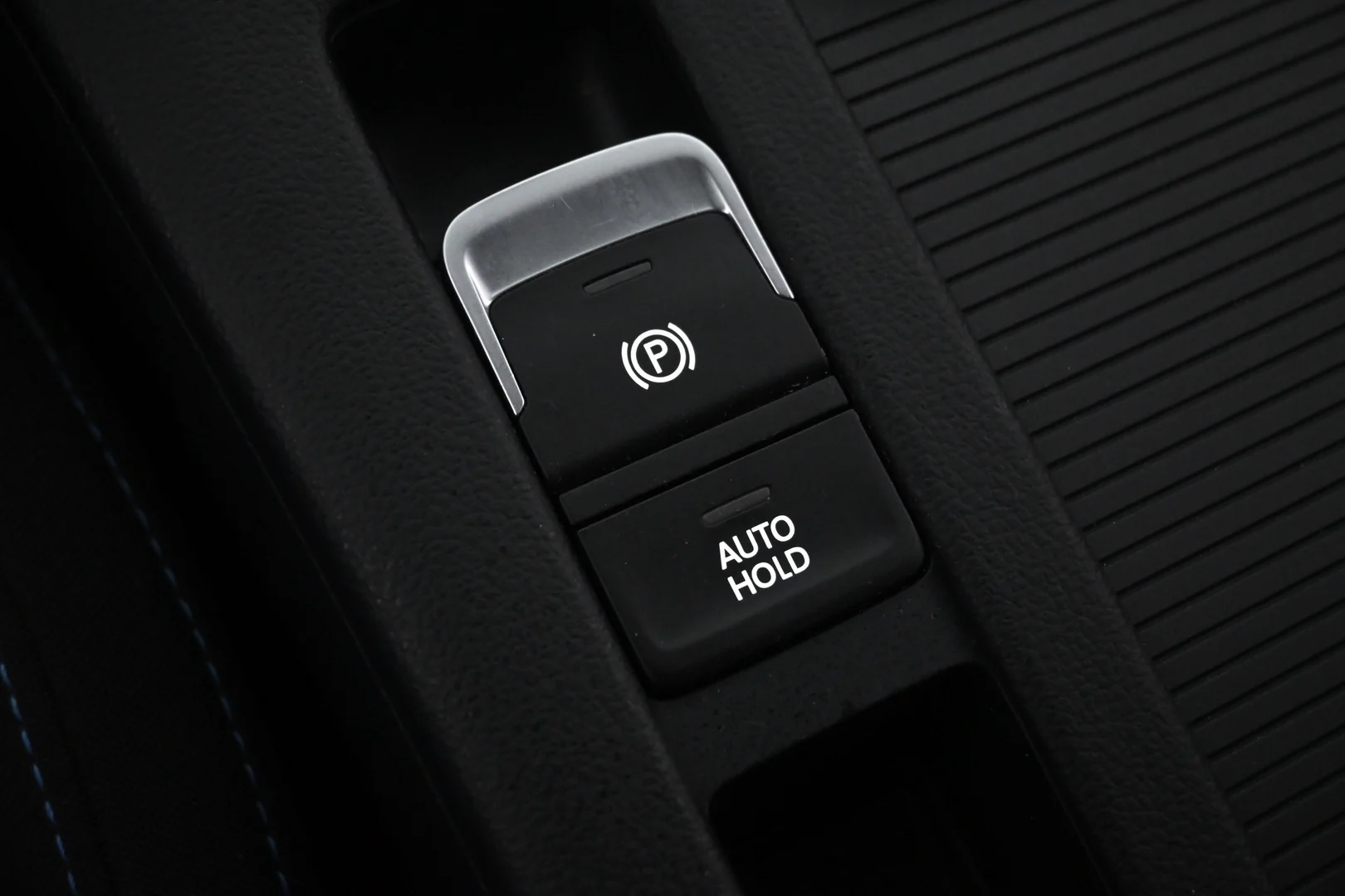 Car Image - 49kKCD4I7YkxnWQNdPSE1w
