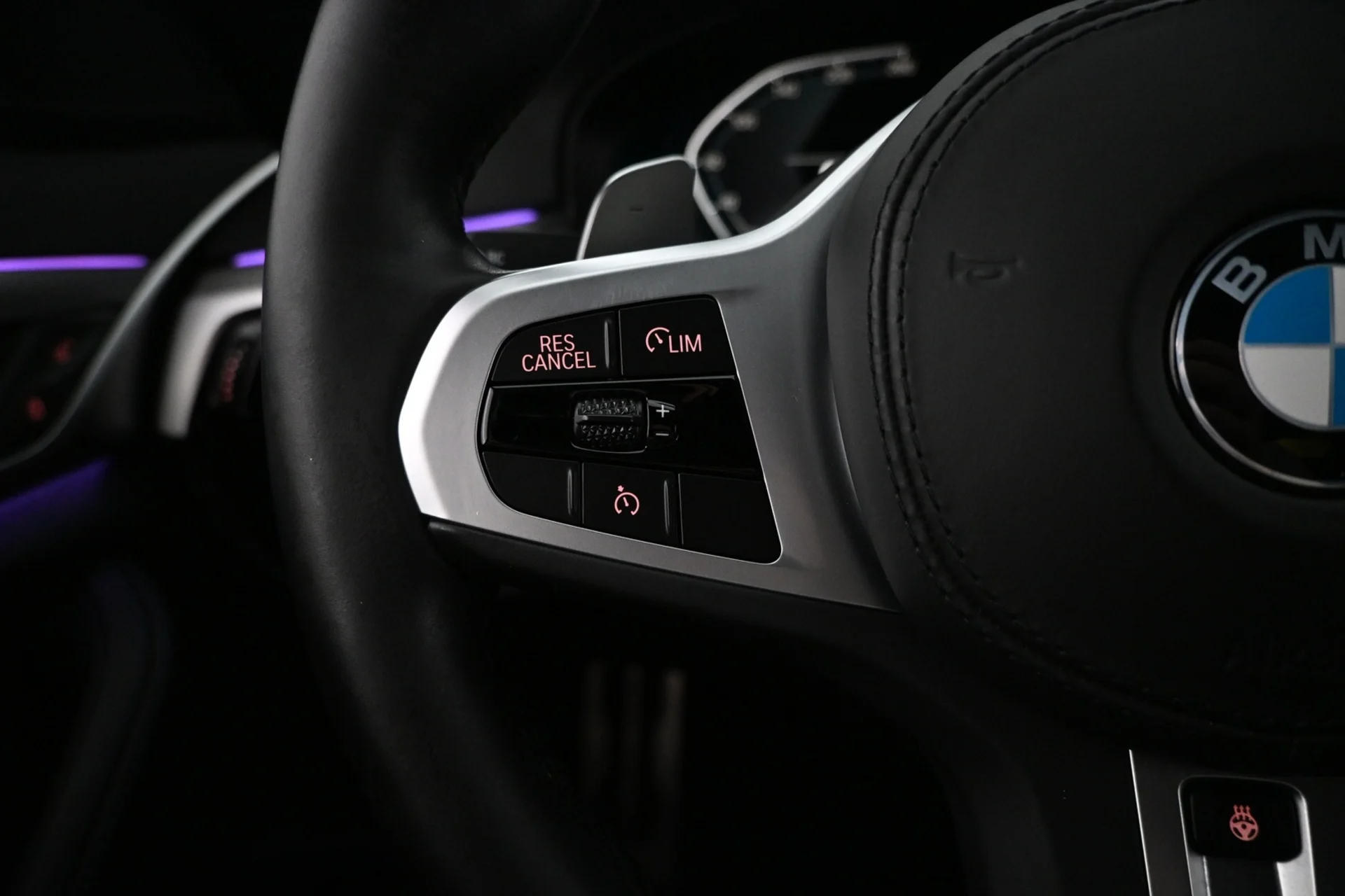 Car Image - w4ZiJsOQSSAexWxGYlANh