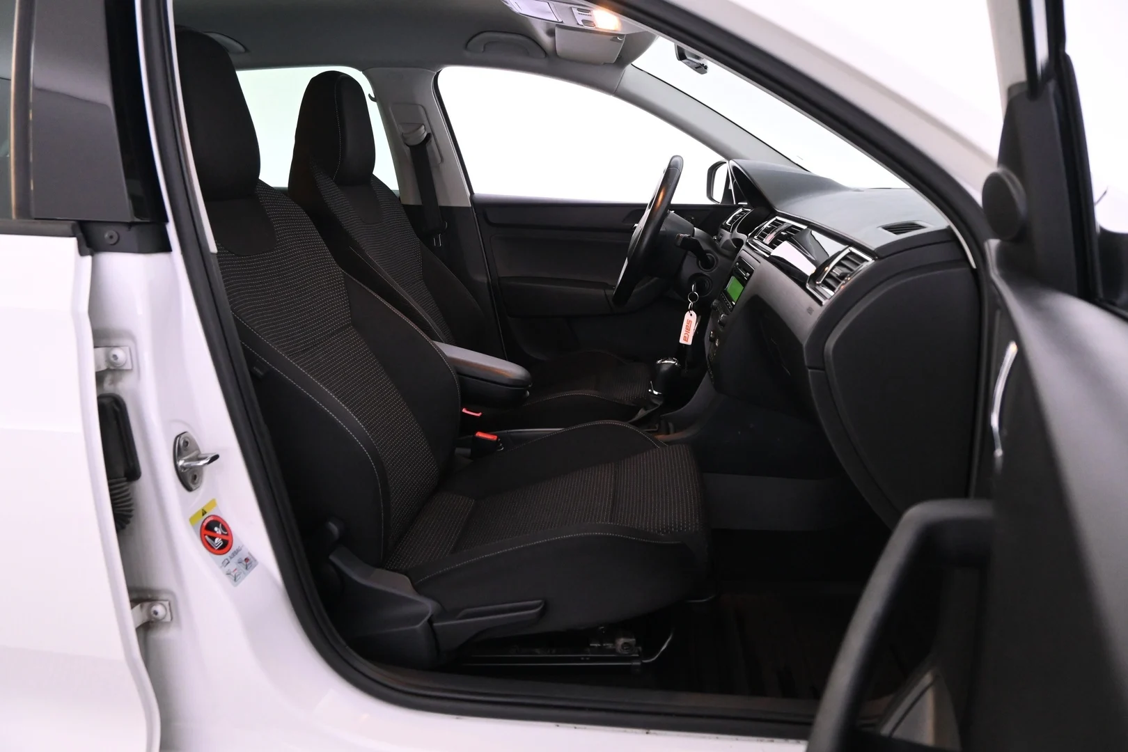 Car Image - 1o69hQArAgyPWRCL6akq2N