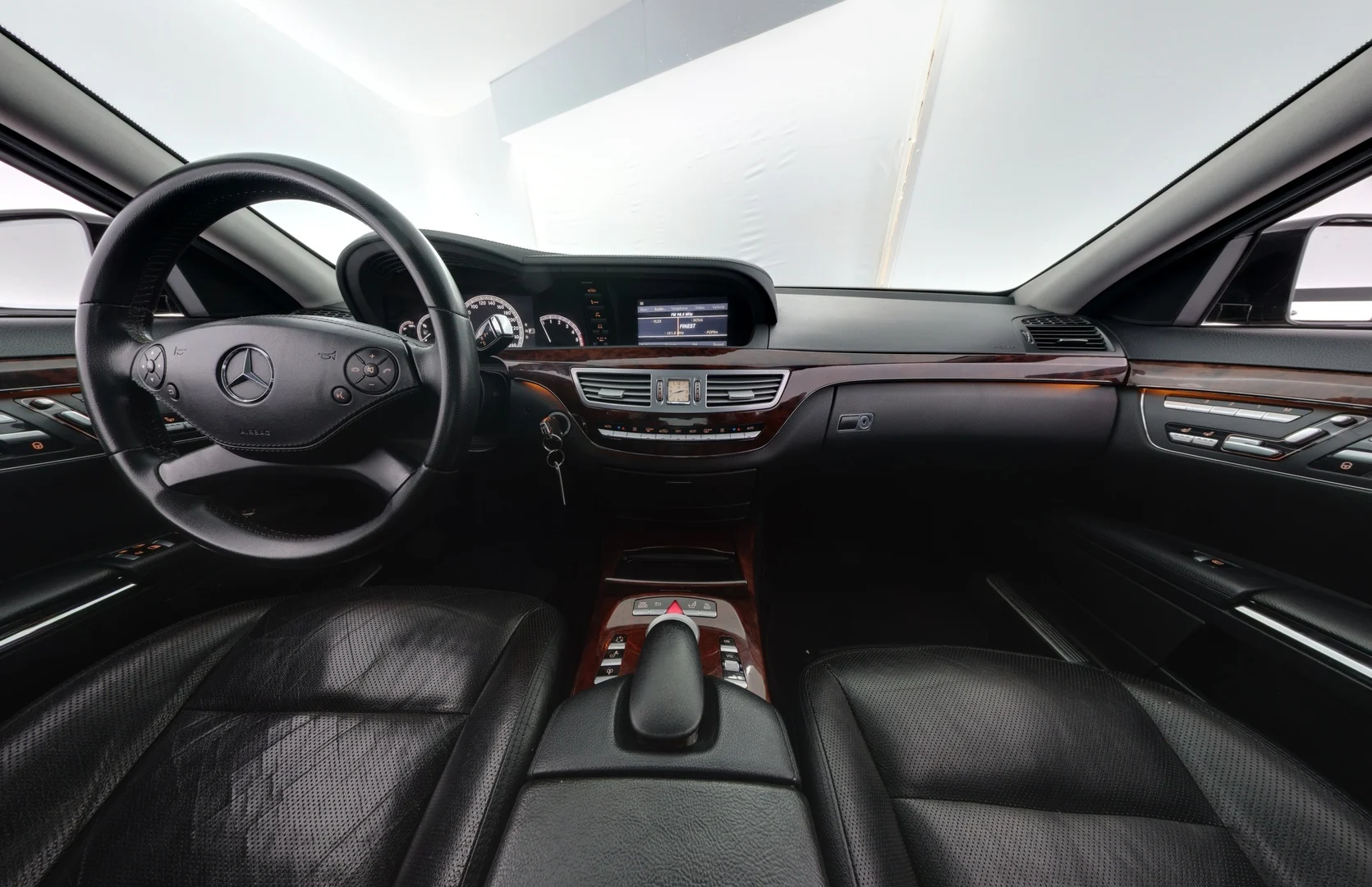 Car Image - dd6BBfFNNIZmIHv81WxM7