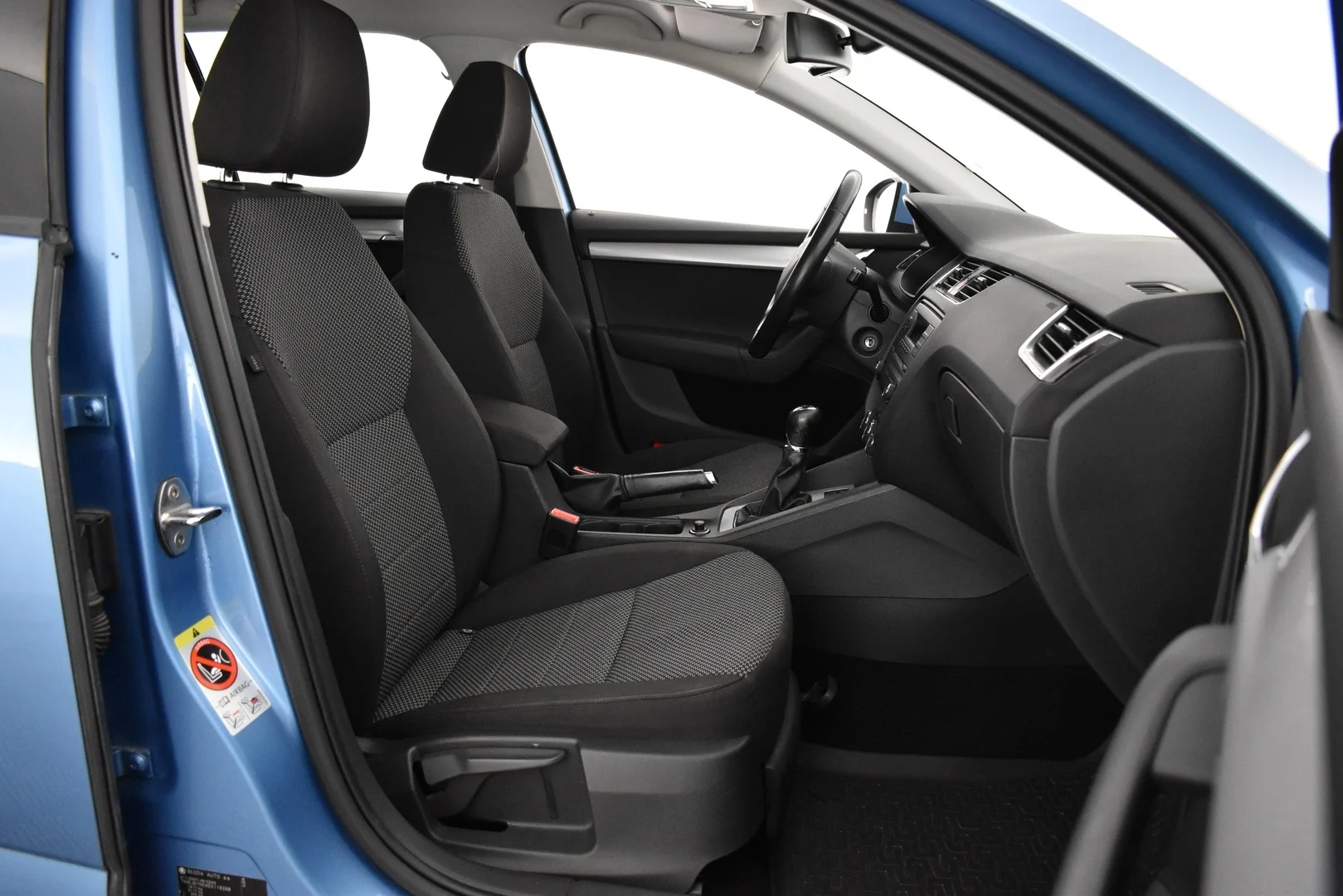 Car Image - 66ks7aZAn800hdbJ8Opy0J