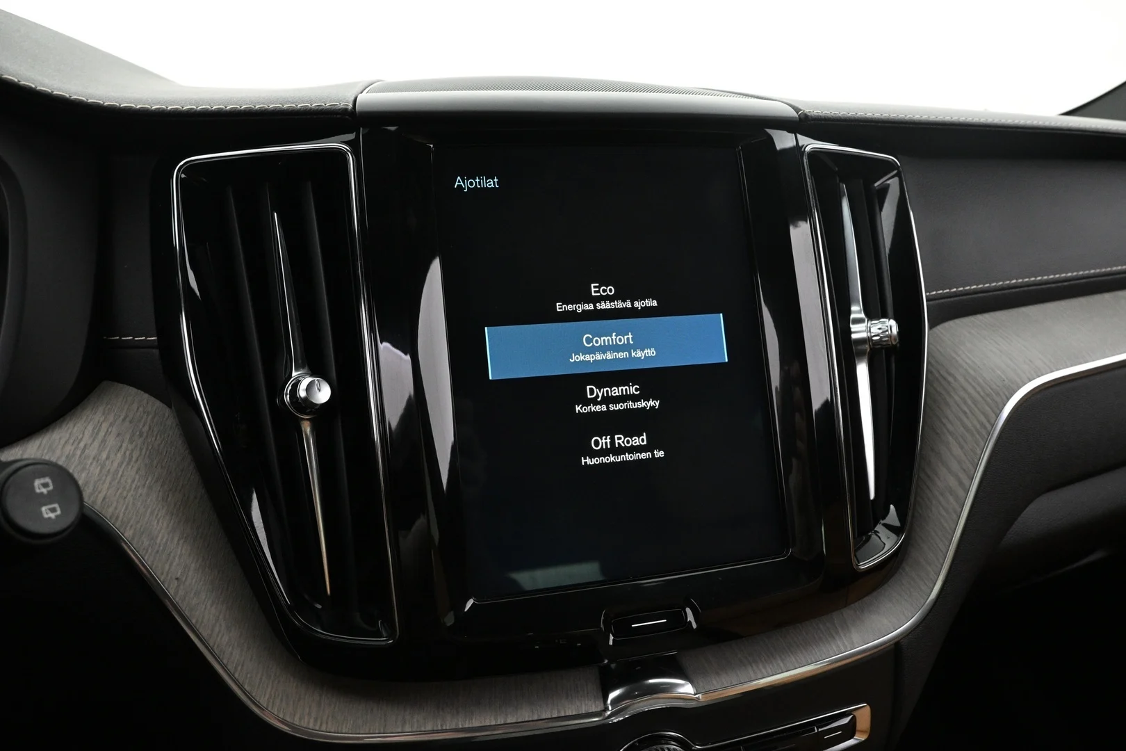 Car Image - 6n7DbnnDnJ0HikuwGhZUDe