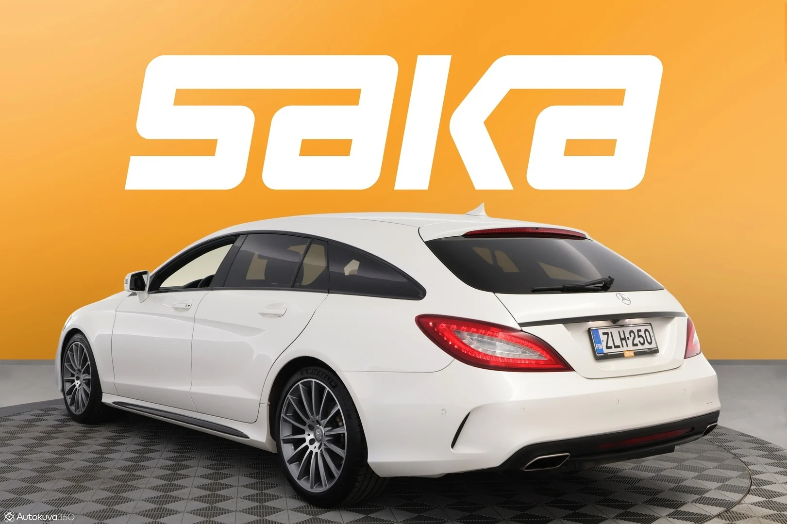 Car Image - mVR9odQt4c6ElLhBcWNBQ