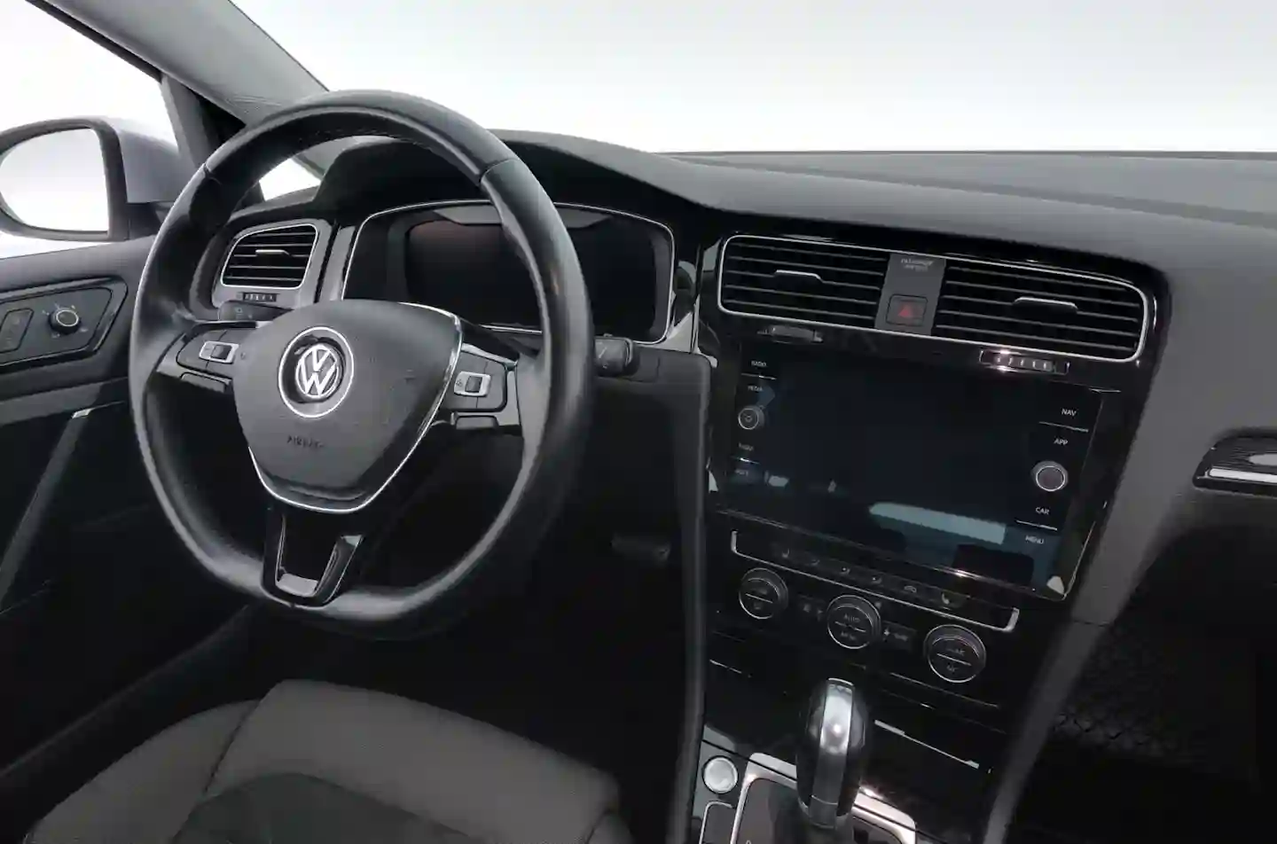 Car Image - 4EFoDguWFozAYE1t16SuRB