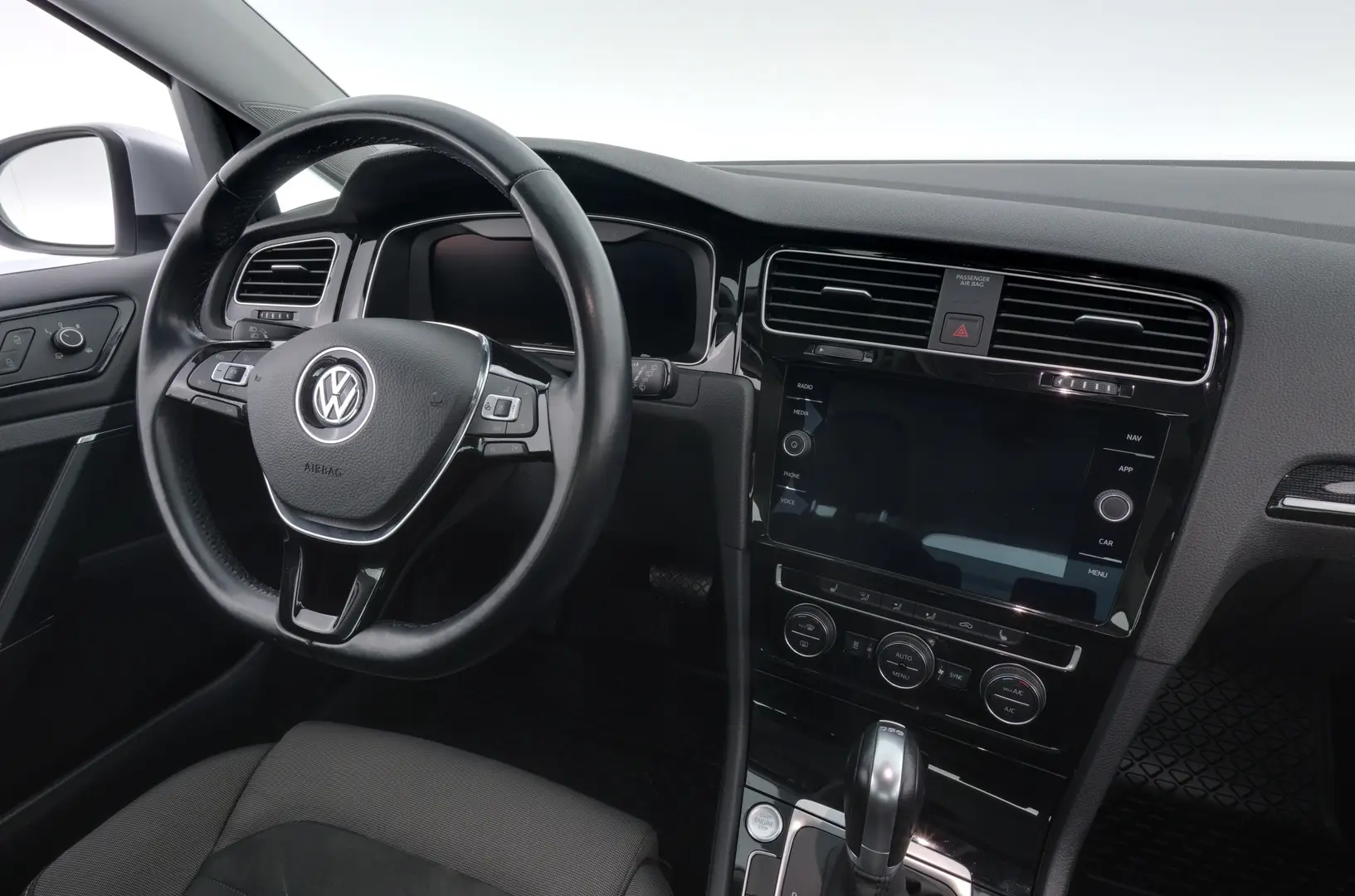 Car Image - 4EFoDguWFozAYE1t16SuRB