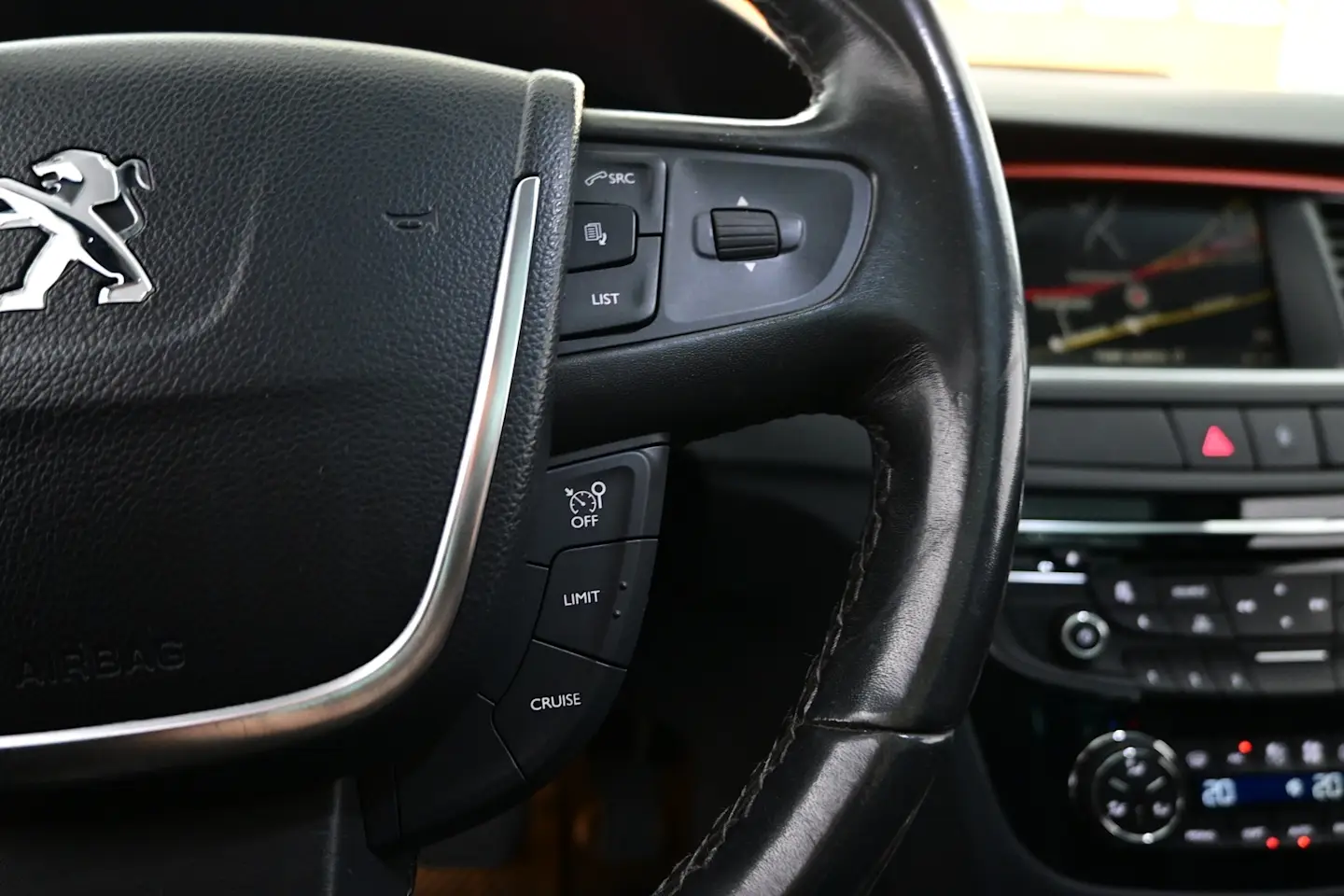 Car Image - 4Rxw3eQ6XqWsuXHgGU3myk