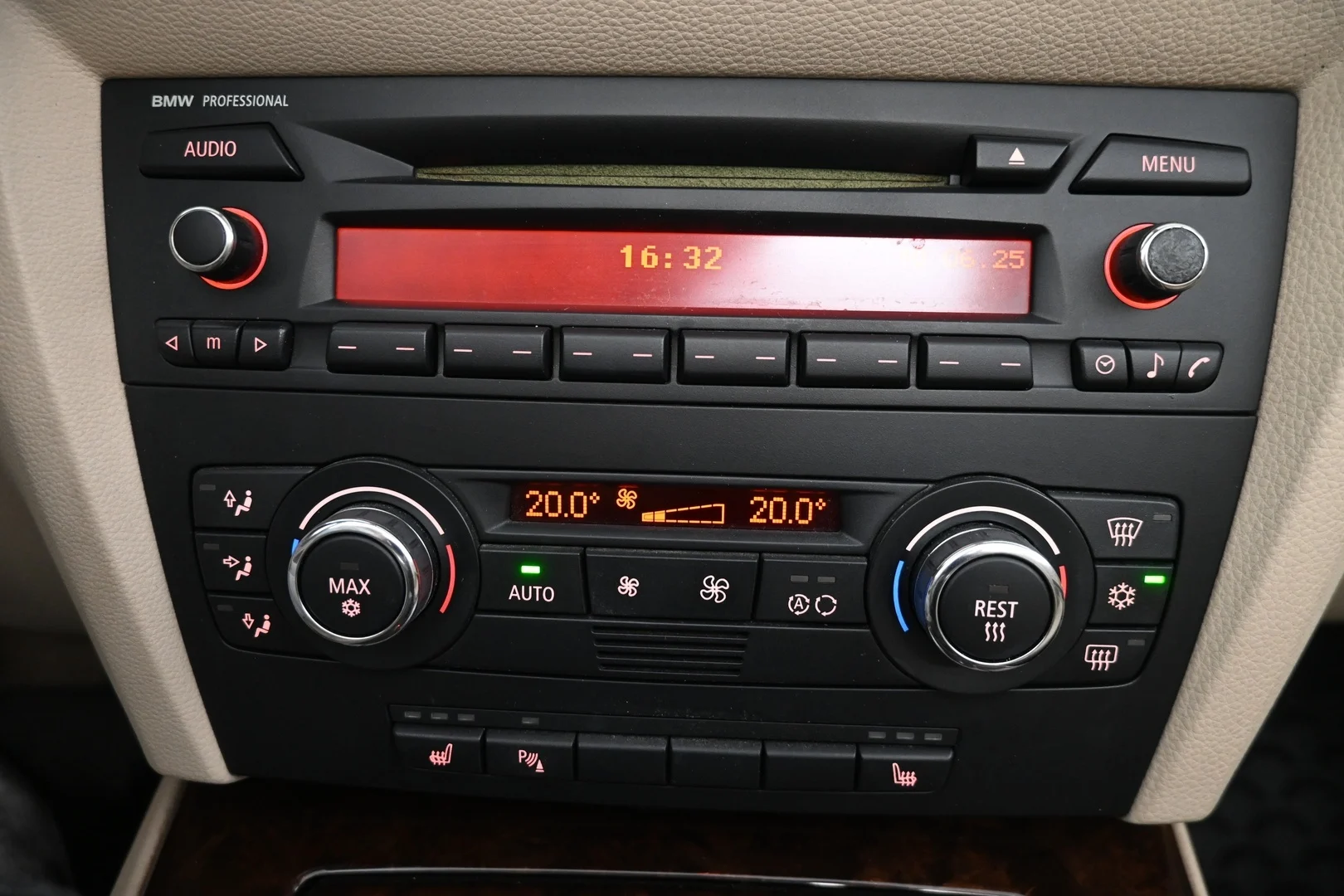 Car Image - 5c2901n5n9Pq1IcAXtf9M4
