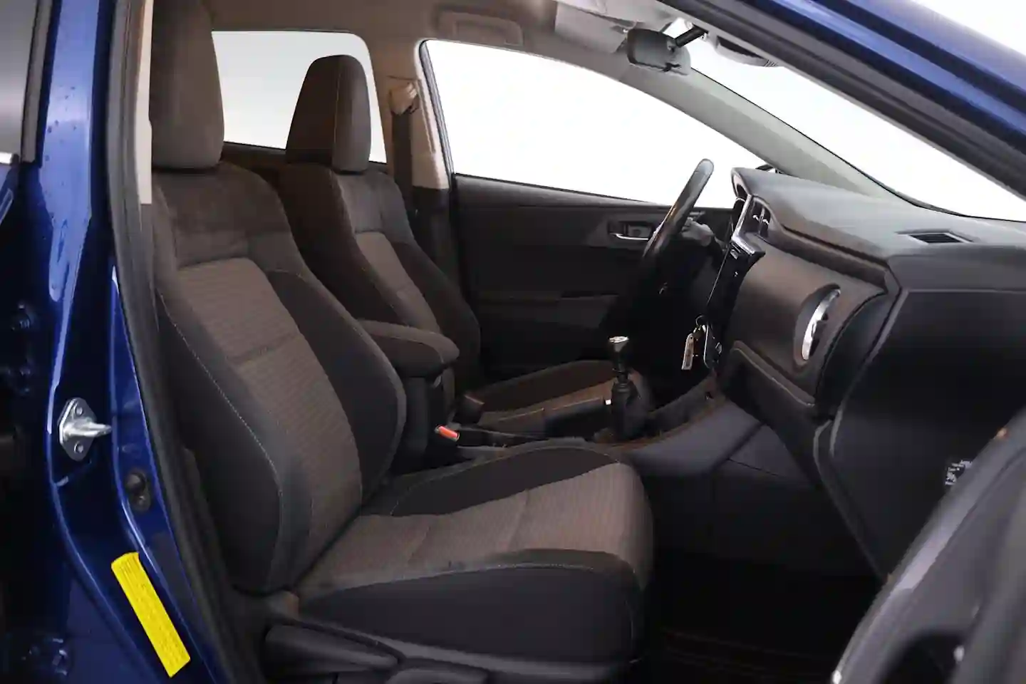 Car Image - 3dyTivQyV4aZX7KtR18IL5
