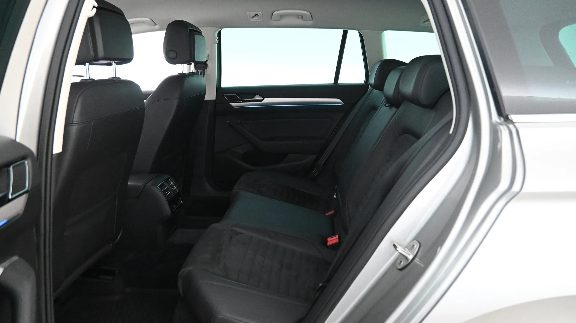 Car Image - 2dHK4f4dJsyOhgE5VV2QF0