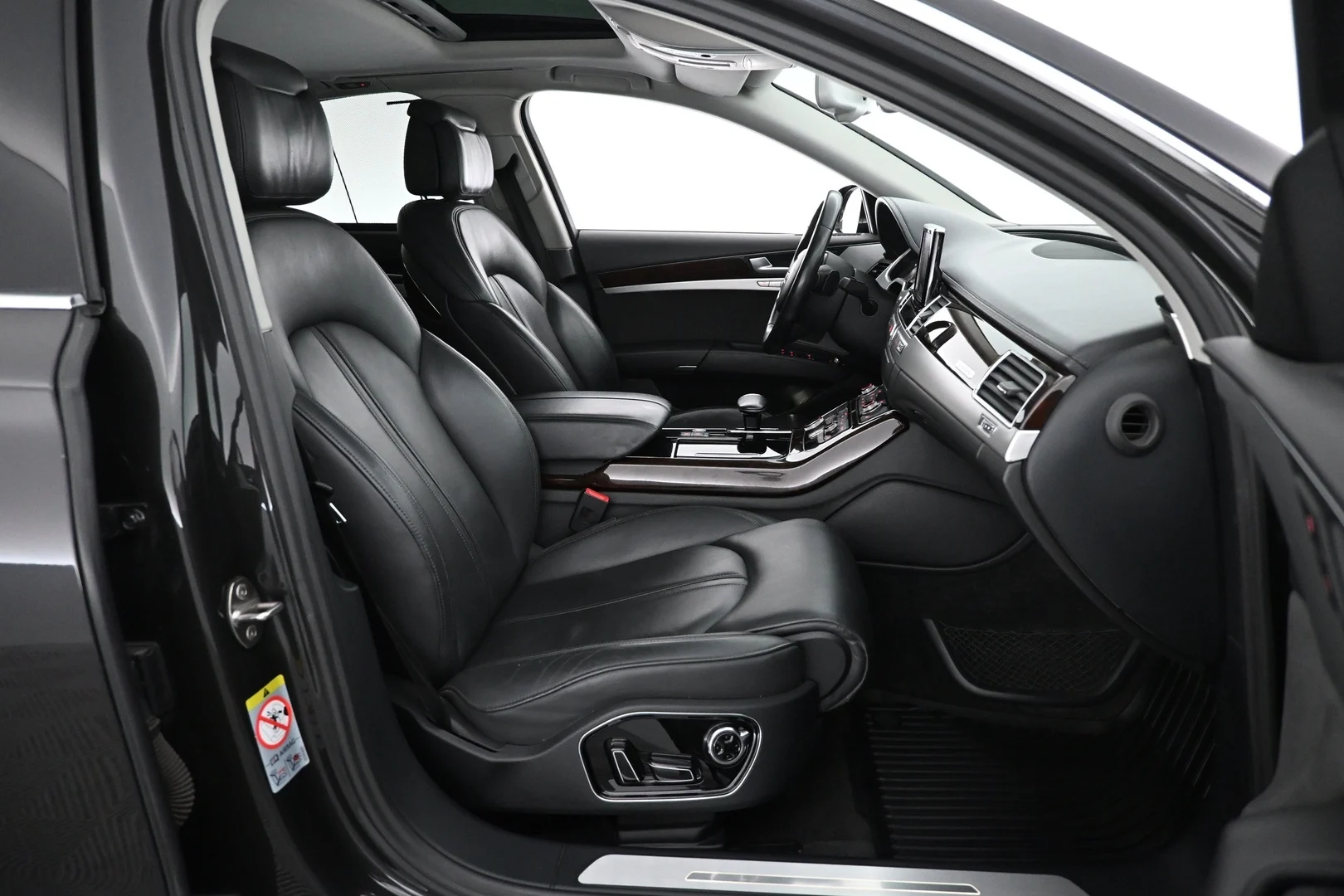 Car Image - 1Jh0JhpVJvhCeFPKSnmnJA