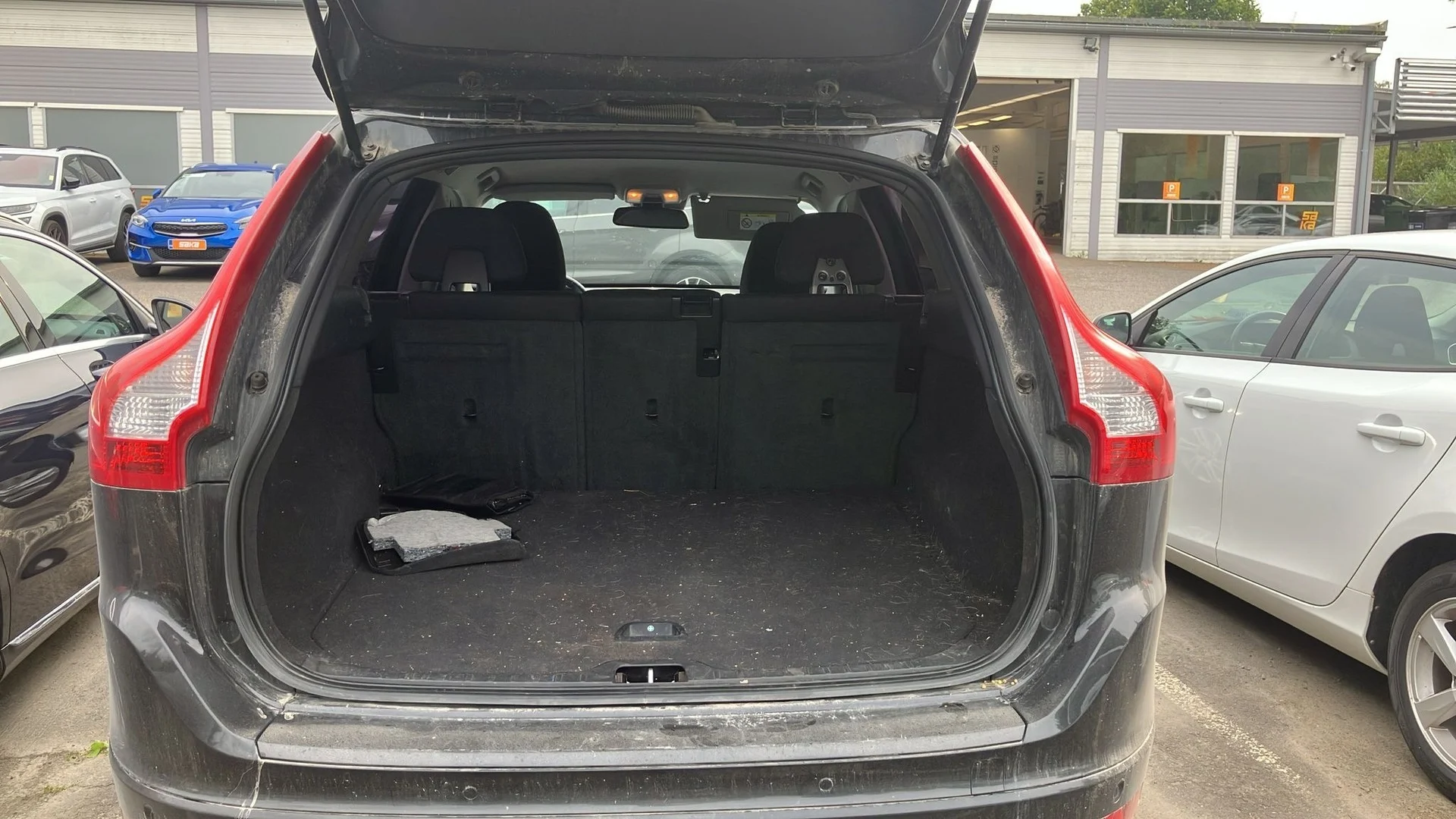 Car Image - 6mk73H9tfCe8DQJouyQw8z