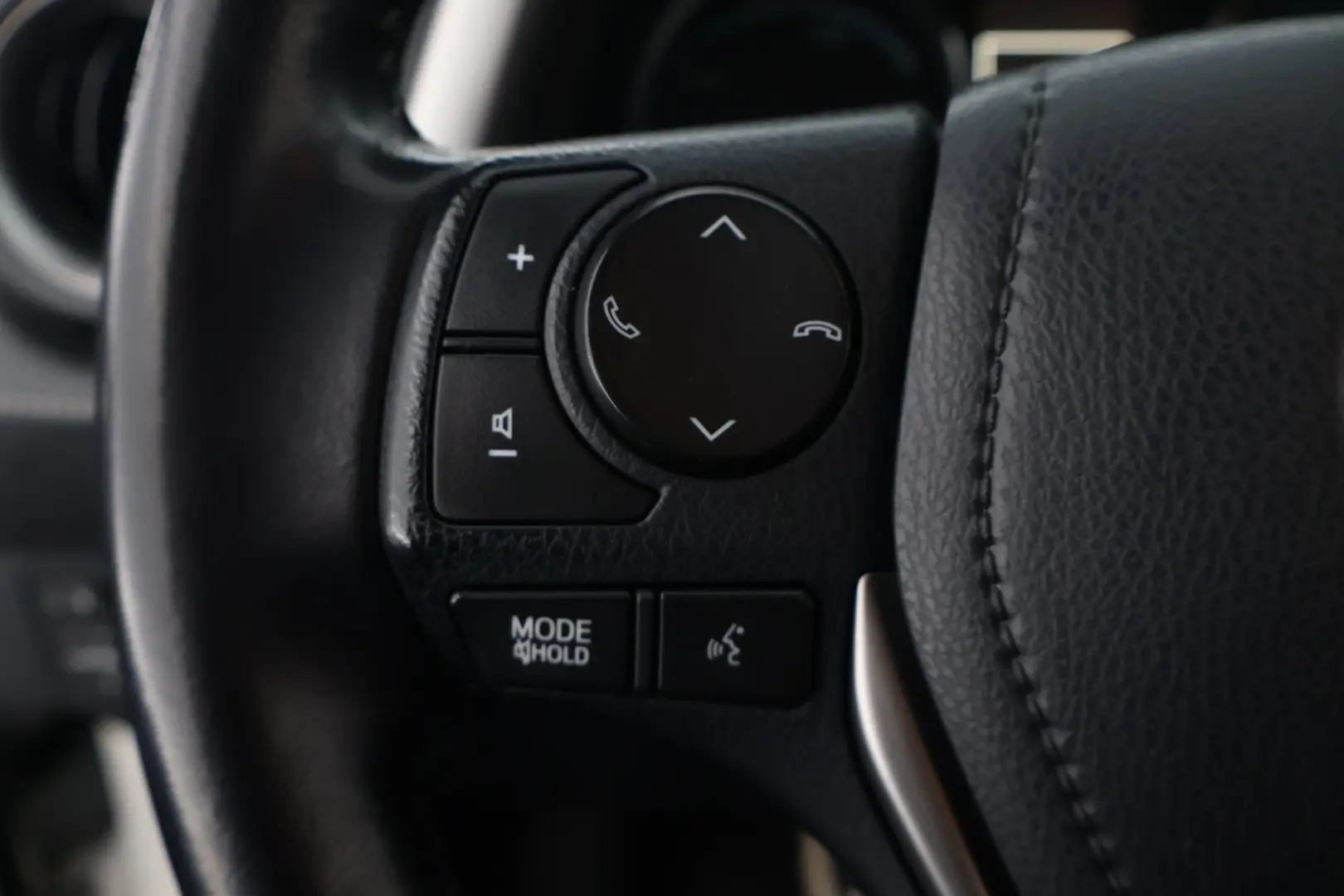 Car Image - 33u21X6WCk7S8zOY34Rl8C