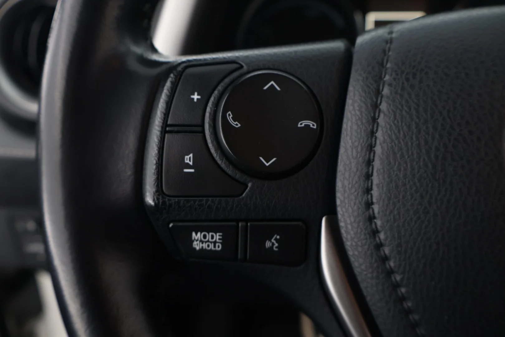 Car Image - 33u21X6WCk7S8zOY34Rl8C