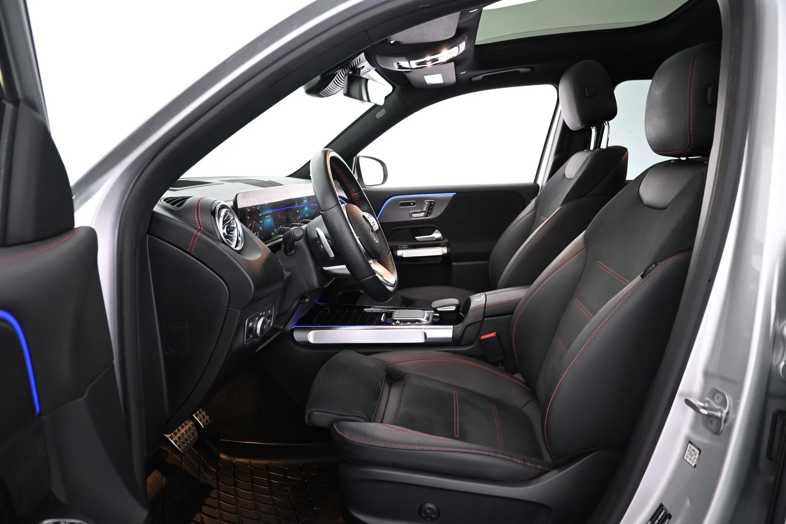 Car Image - 2mYRqtF54DlL6JGIc69FVJ