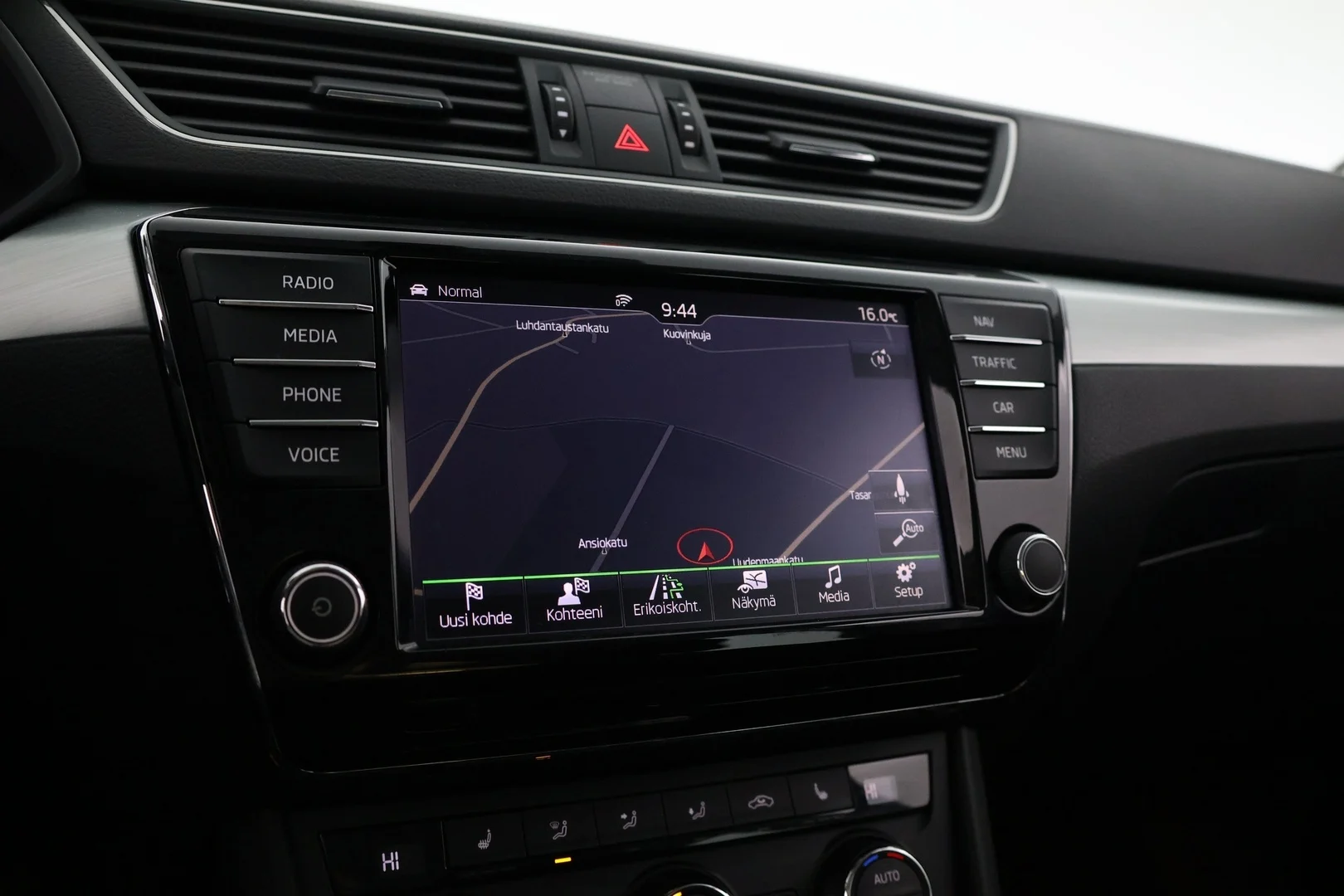 Car Image - 1wYzyh2oM6oE0YbfUatUSy