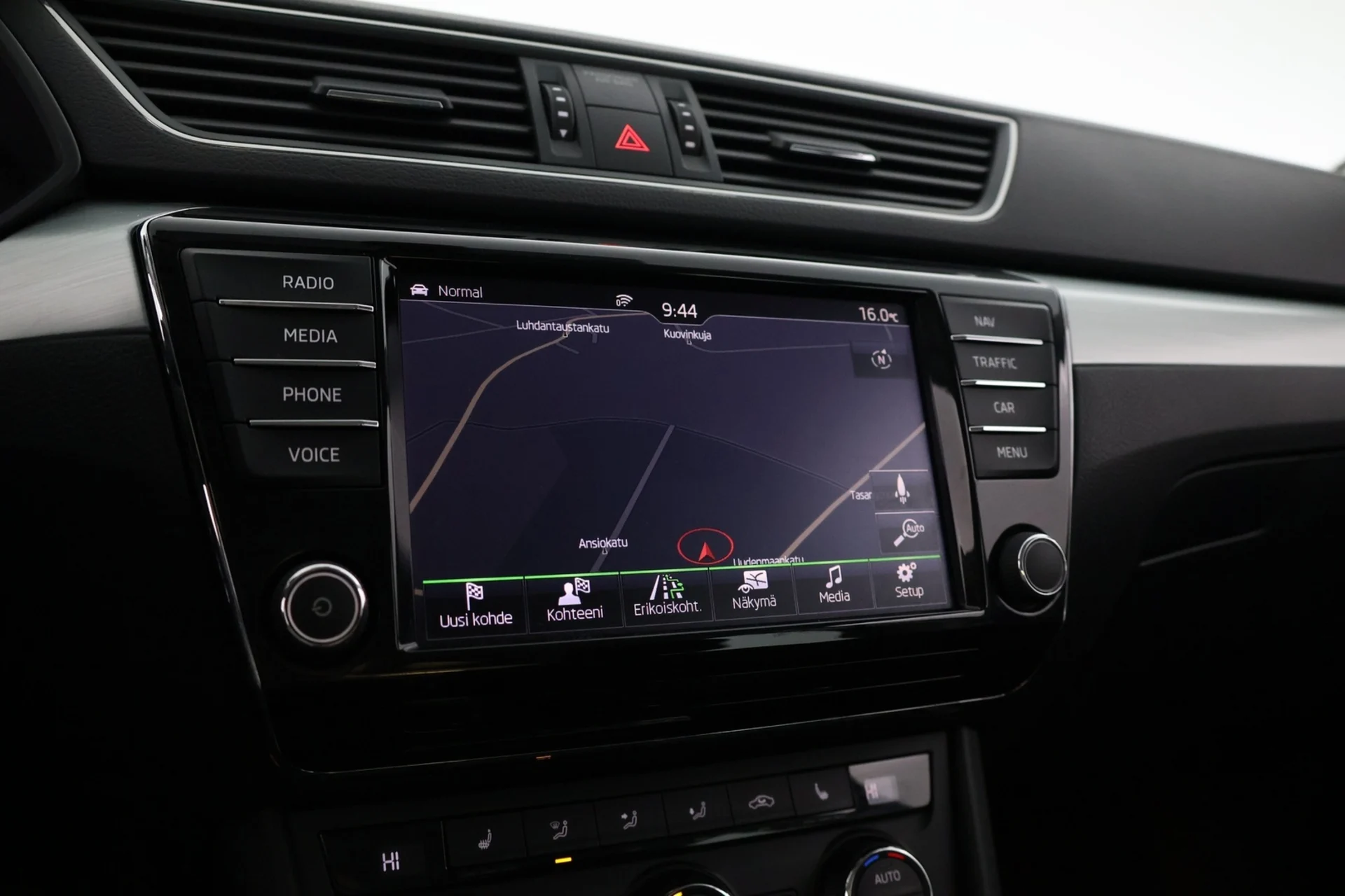 Car Image - 1wYzyh2oM6oE0YbfUatUSy