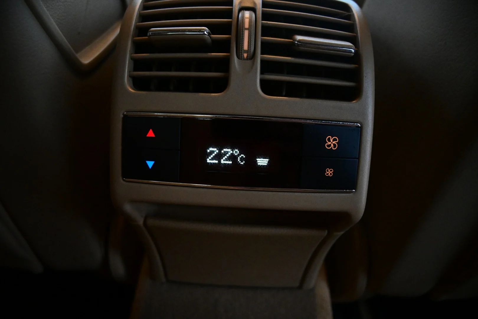 Car Image - 4p08uBl835ZYA0D9dqEpYE