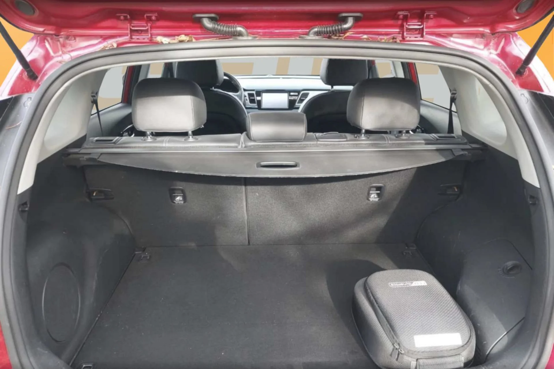 Car Image - 7yxuaOxPG7vQ1ShfqqVxj0