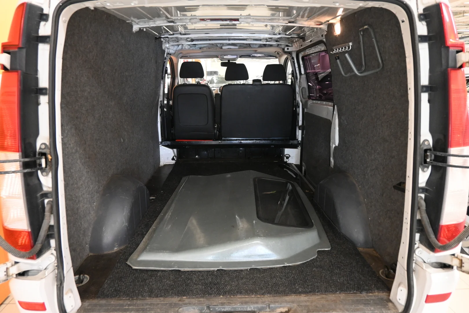 Car Image - 5uE3HR3B3qX3tABwEv6gh1