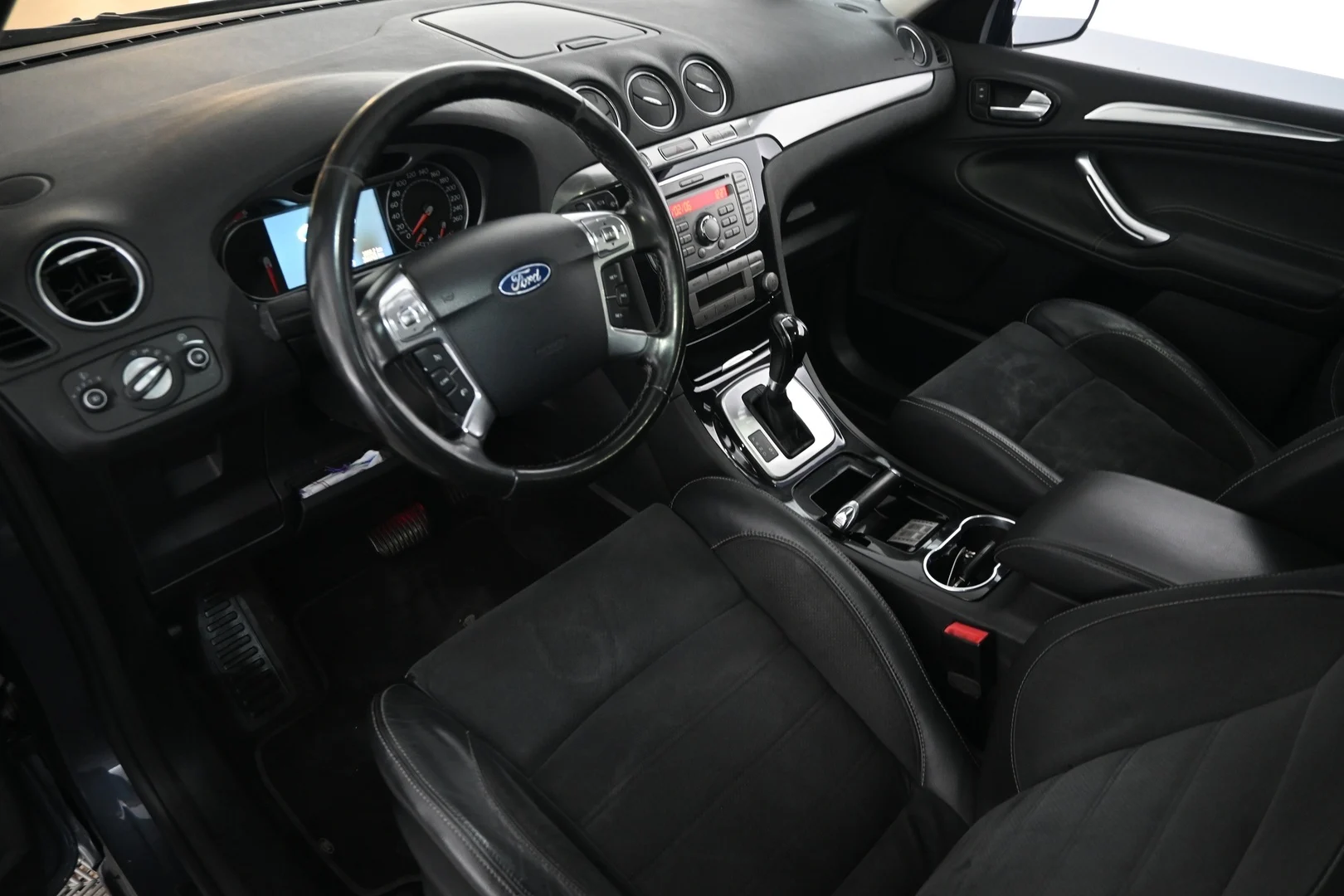 Car Image - 4lZomFJ7G52zX82Y9NWGrP