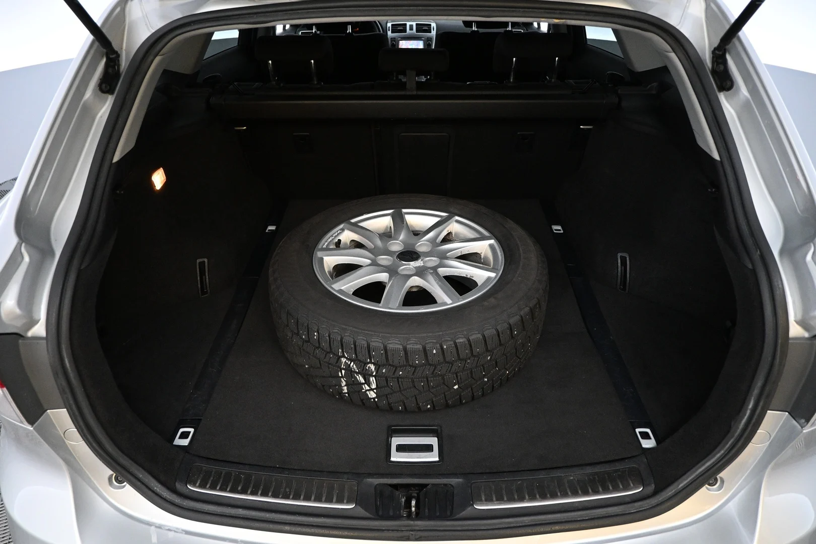 Car Image - 7A5O98pScMkUm6PxzB69N3