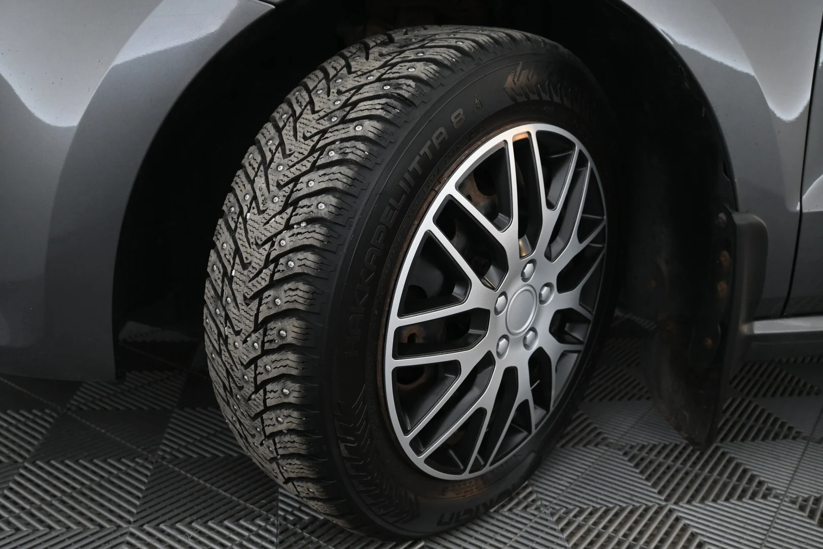 Car Image - 5u5Xg9Qo0DtEOX9bThLIoL