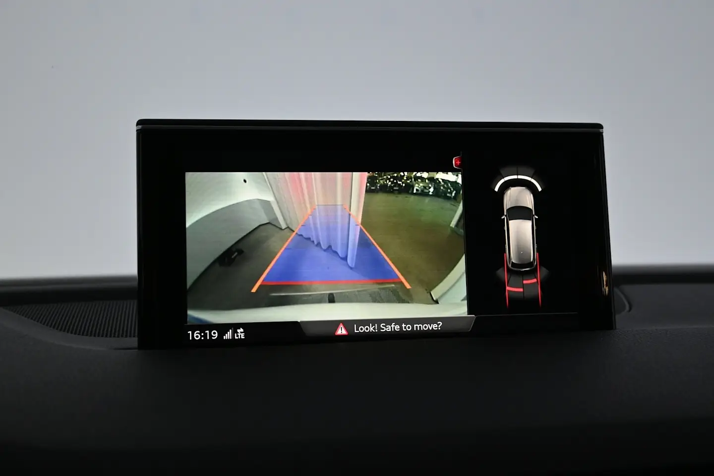 Car Image - 1LaauU3vsWUb845GmLJ5FY