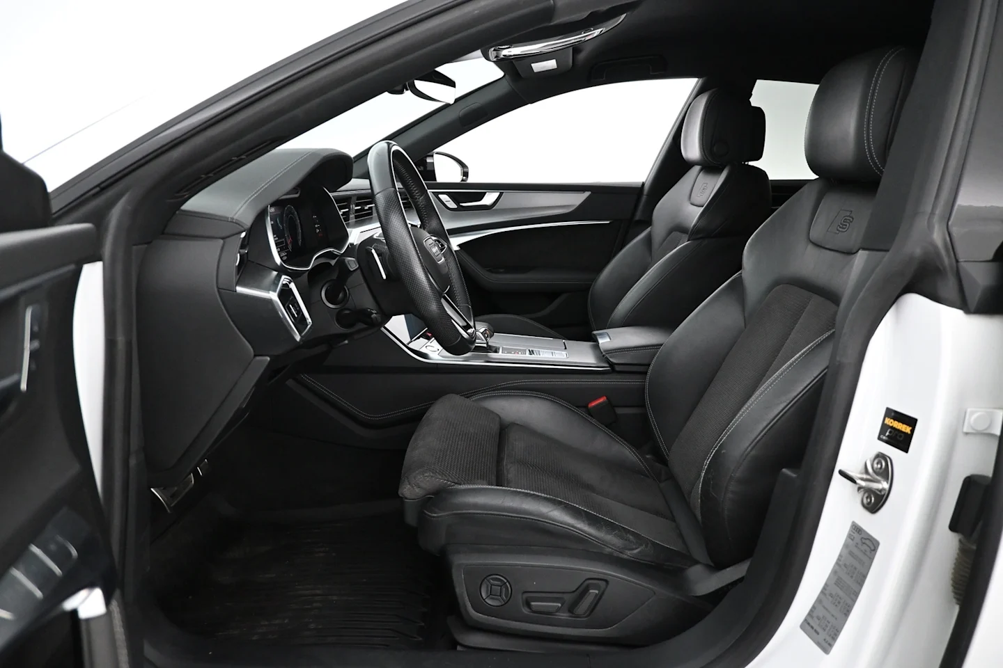 Car Image - 1py0Qttz7TFUY2S5NVBXs4