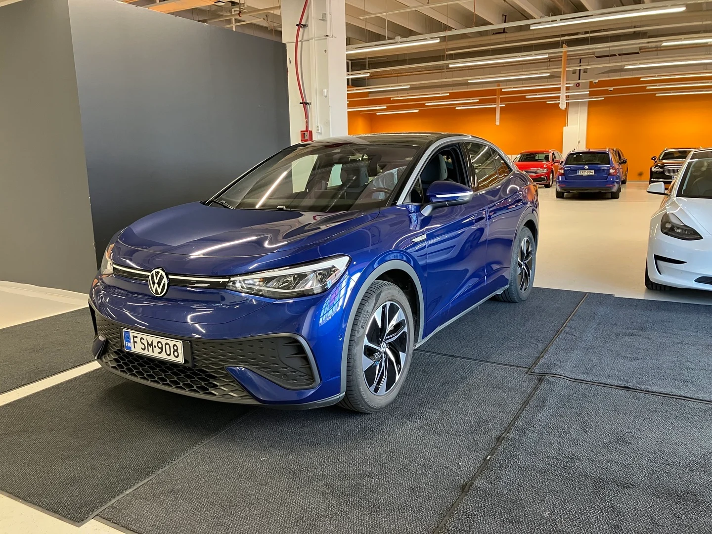 Car Image - 6w76x2zos2FLSTIoNMvY8G