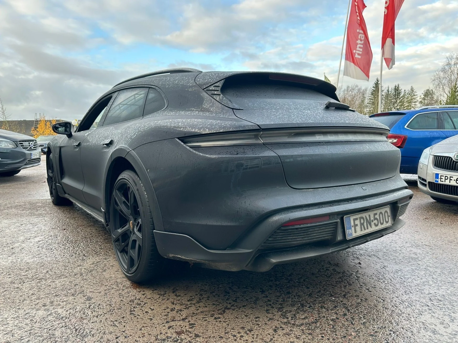 Car Image - 7I2hW6LE35XAXXdM9jFI6O