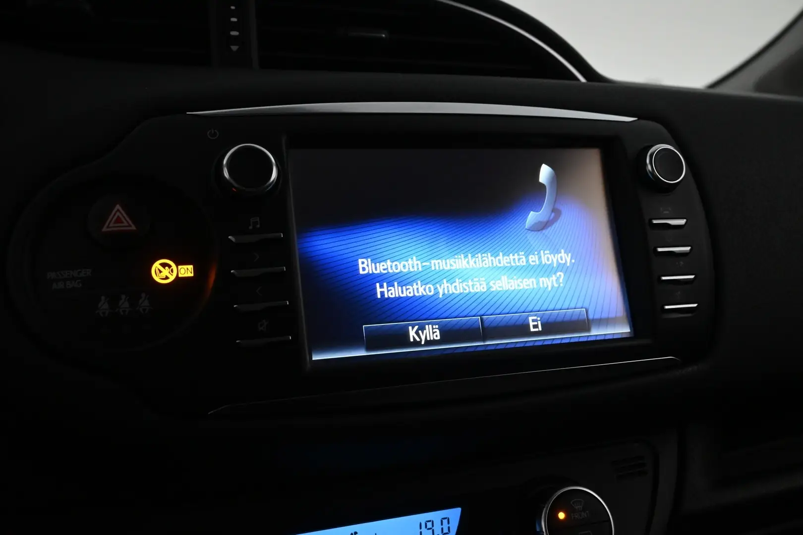 Car Image - 5XEI8NEQYwTVV7zhaR6L7t