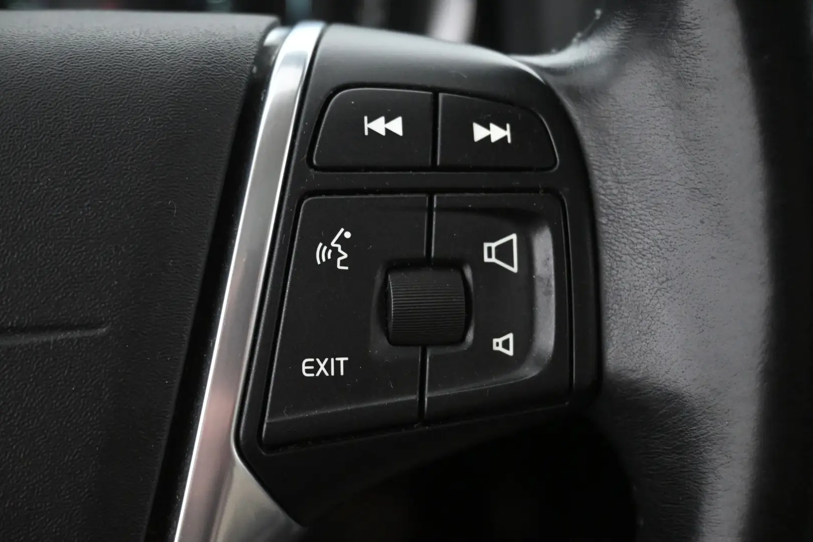 Car Image - NdqnWWmUYow3LkvZromhU