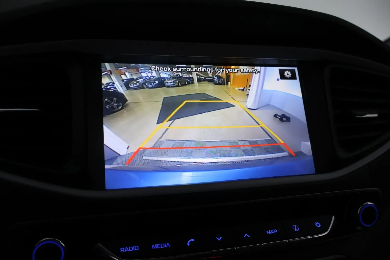 Car Image - 3IzQ7RHg92QzaD4eM3PXHz