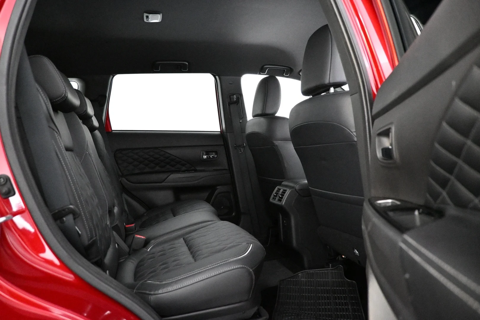 Car Image - 54YPYSv7Pg1sOfZBBGQJqi