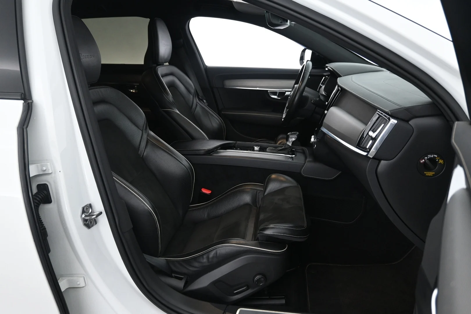 Car Image - 3dDIbcUP8fIwrfUQjoBeKF