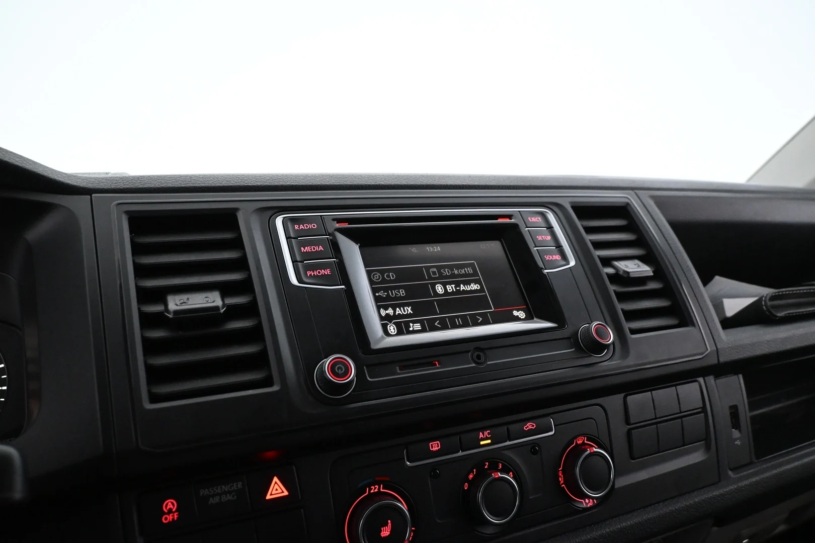 Car Image - 6ujXGNedO60OZsMQMhpd9P