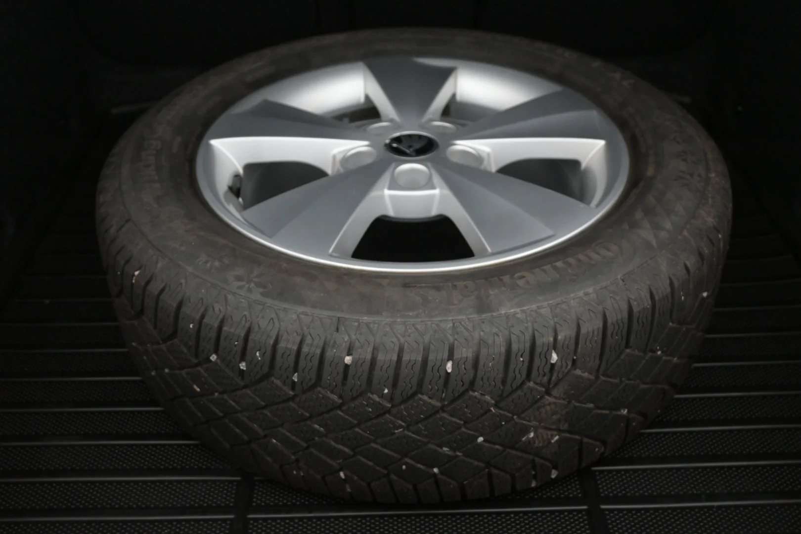 Car Image - 1rSiDcLSTNHVlCr4YYGnd0