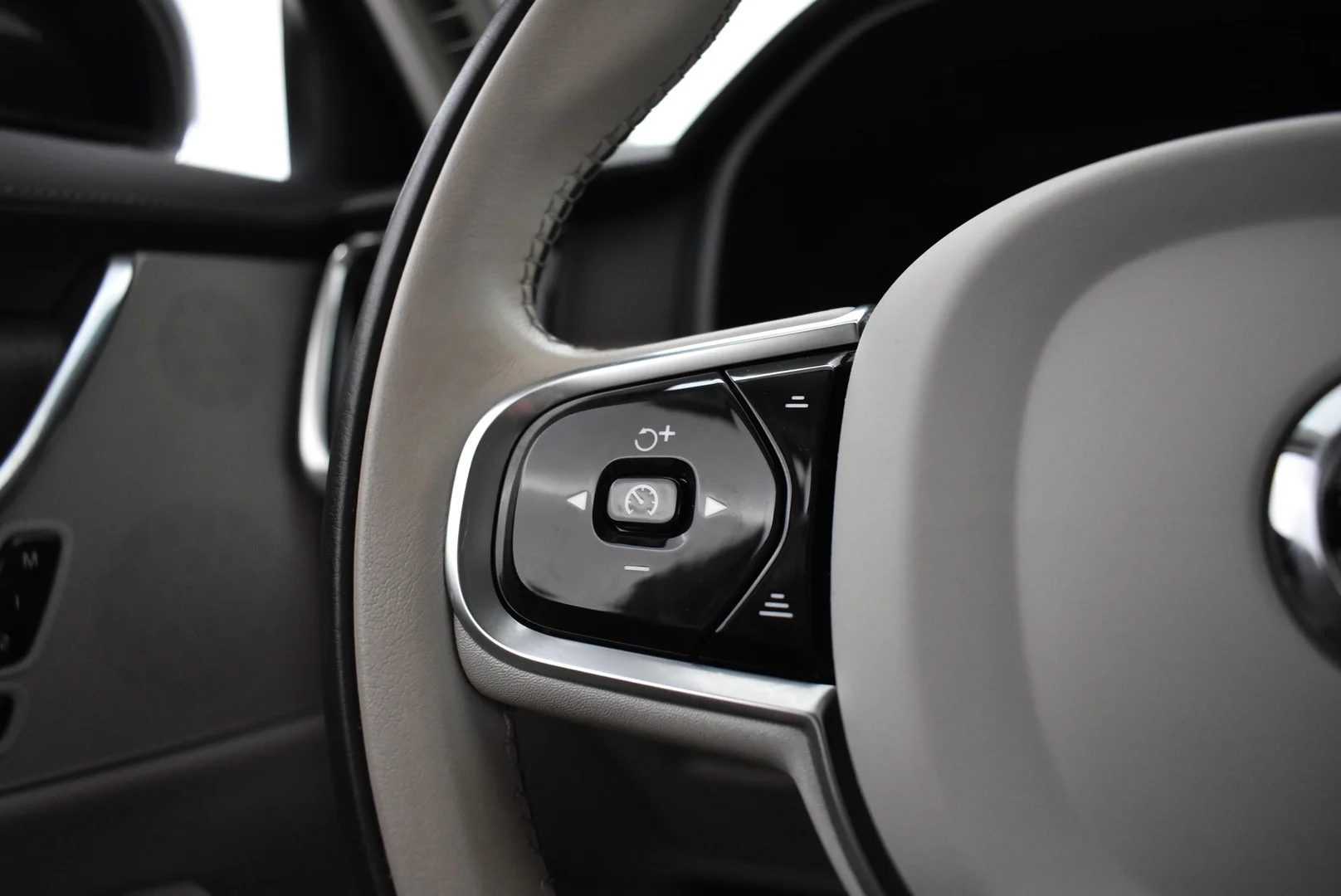 Car Image - 1xKQwIVk54zlvsoHlETM36